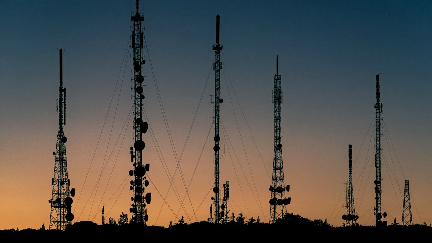 Telecommunications equipment and hardware